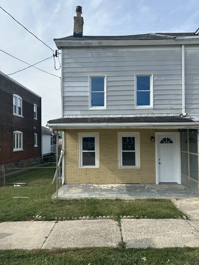 1312 E 13th St in Eddystone, PA - Building Photo - Building Photo