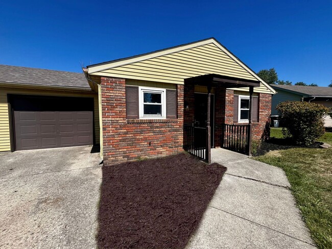 property at 810 Villa Park Ct