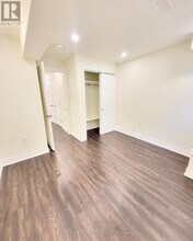 923 Penson Cres in Milton, ON - Building Photo - Building Photo