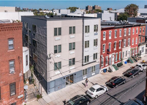 Montgomery Flats in Philadelphia, PA - Building Photo