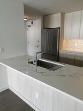 800 Ave at Port Imperial in Weehawken, NJ - Building Photo - Building Photo