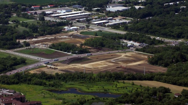 Everton Townhomes in Warrenville, IL - Building Photo - Building Photo