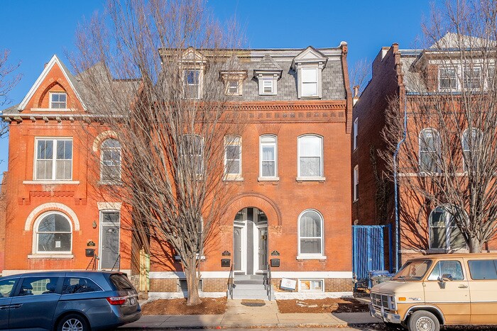 1723 S Tucker Blvd in St. Louis, MO - Building Photo