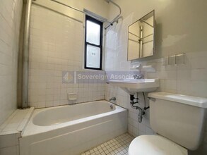 75 Cabrini Blvd in New York, NY - Building Photo - Building Photo