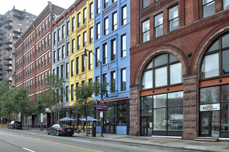 Hive@155 and Hive Andrews in Rochester, NY - Foto de edificio - Building Photo