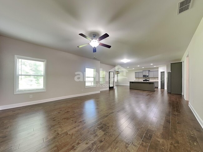 1857 Bloom Ct in Dacula, GA - Foto de edificio - Building Photo