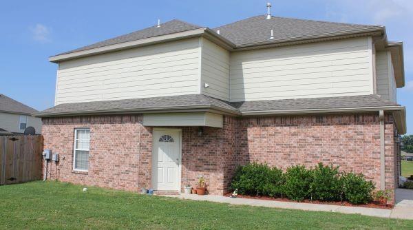 830 Oakwood Ct in Centerton, AR - Building Photo - Building Photo