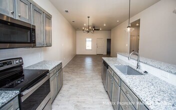 1108 N 7th St in Wolfforth, TX - Building Photo - Building Photo