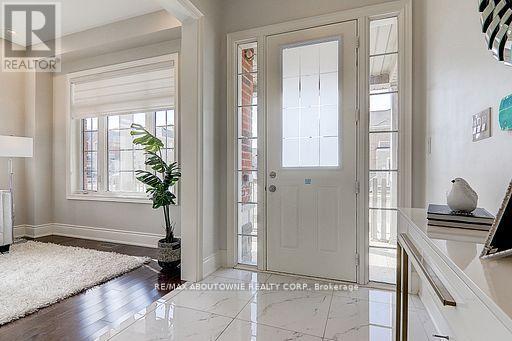 459 Threshing Mill Blvd. in Oakville, ON - Building Photo - Building Photo