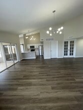 2850 N Oakland Forest Dr, Unit 2850 #305 in Oakland Park, FL - Foto de edificio - Building Photo