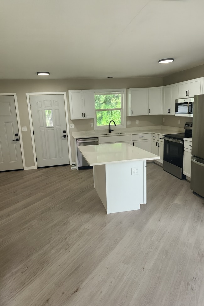 2294 White Oak Trl