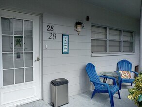 2460 Franciscan Dr in Clearwater, FL - Building Photo - Building Photo