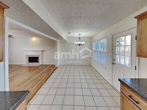 2126 Burgess Ln in Spring Hill, TN - Foto de edificio - Building Photo