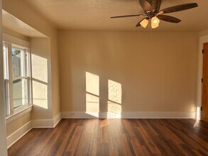 1704 SE Main St in Portland, OR - Building Photo - Building Photo