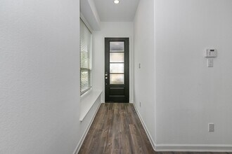 658 Aspen Falls Ct in Conroe, TX - Building Photo - Building Photo