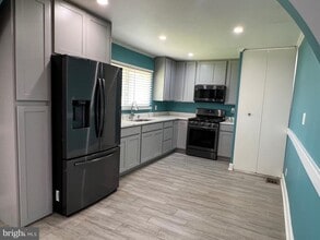 5710 Westgate Rd in Lanham, MD - Building Photo - Building Photo