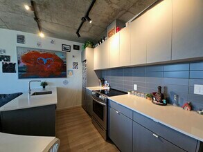 621 Notre Dame Rue E in Montréal, QC - Building Photo - Building Photo