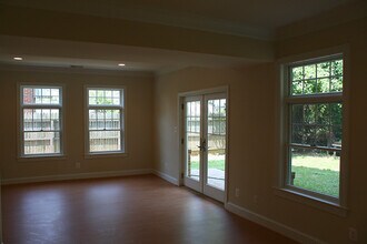 801 N Florida St, Unit 3-SharedBath-Left in Arlington, VA - Foto de edificio - Building Photo