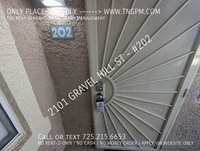 2101 Gravel Hill St in Las Vegas, NV - Building Photo - Building Photo