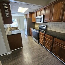 967 Kirts Blvd in Troy, MI - Building Photo - Building Photo