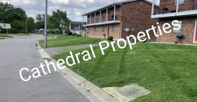 106 Lee Dr-Unit -106 Lee Drive #3 in O'Fallon, IL - Building Photo - Building Photo