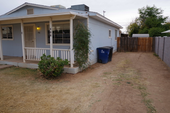 306 N Palm St in Gilbert, AZ - Building Photo - Building Photo