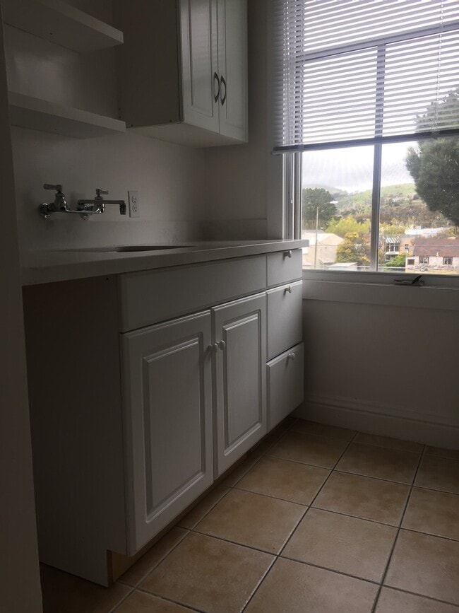 100 San Bruno Ave, Unit 100 San Bruno AVE no 11