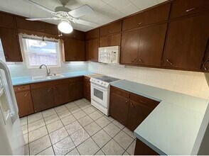 143 Ramblewood Rd in Bartlesville, OK - Building Photo - Building Photo