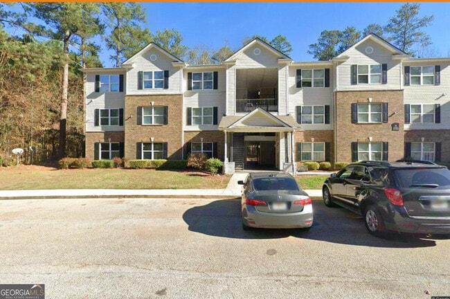 property at 8304 Fairington Village Dr