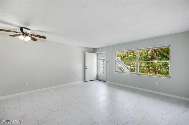 property at 3225 E Riverside Dr