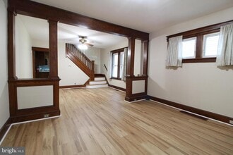 42 Bismarck Ave in Trenton, NJ - Building Photo - Building Photo