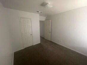 204 Lamont Rd in Anna, TX - Foto de edificio - Building Photo