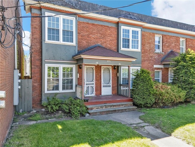 15418 Waterloo Rd in Cleveland, OH - Building Photo - Building Photo