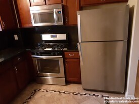 21 Oxford Cir in Belmont, MA - Building Photo