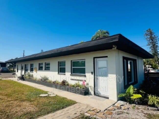 property at 1124 Neptune Dr