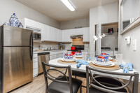 River Pointe Apartments in Carrollton, GA - Building Photo - Interior Photo