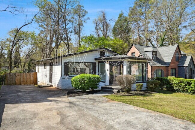 1770 Rogers Ave SW in Atlanta, GA - Building Photo - Building Photo