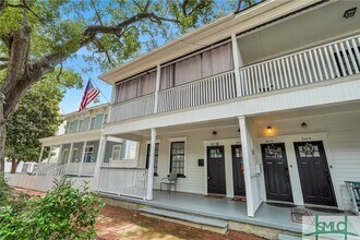 307 W Park Ave in Savannah, GA - Building Photo - Building Photo