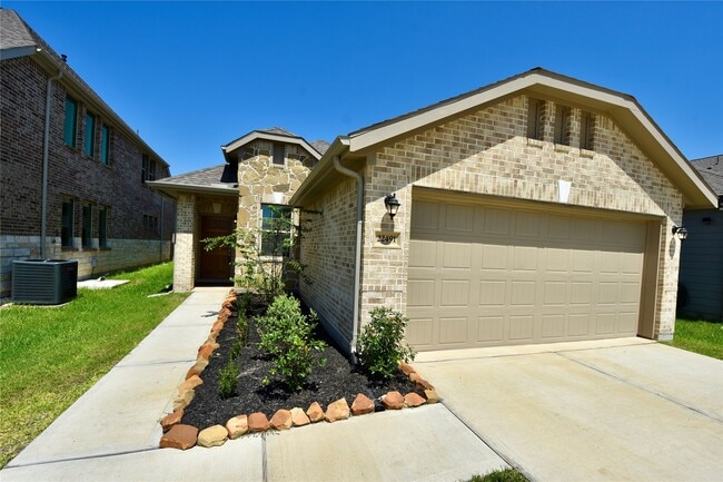 22491 Kinley St in New Caney, TX - Building Photo - Building Photo