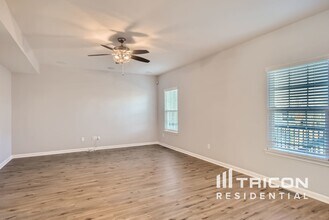 2077 Morton Dr in Spring Hill, TN - Building Photo - Building Photo