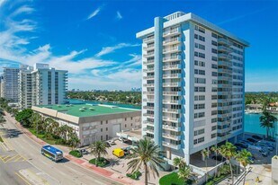 5838 Collins Ave in Miami Beach, FL - Building Photo