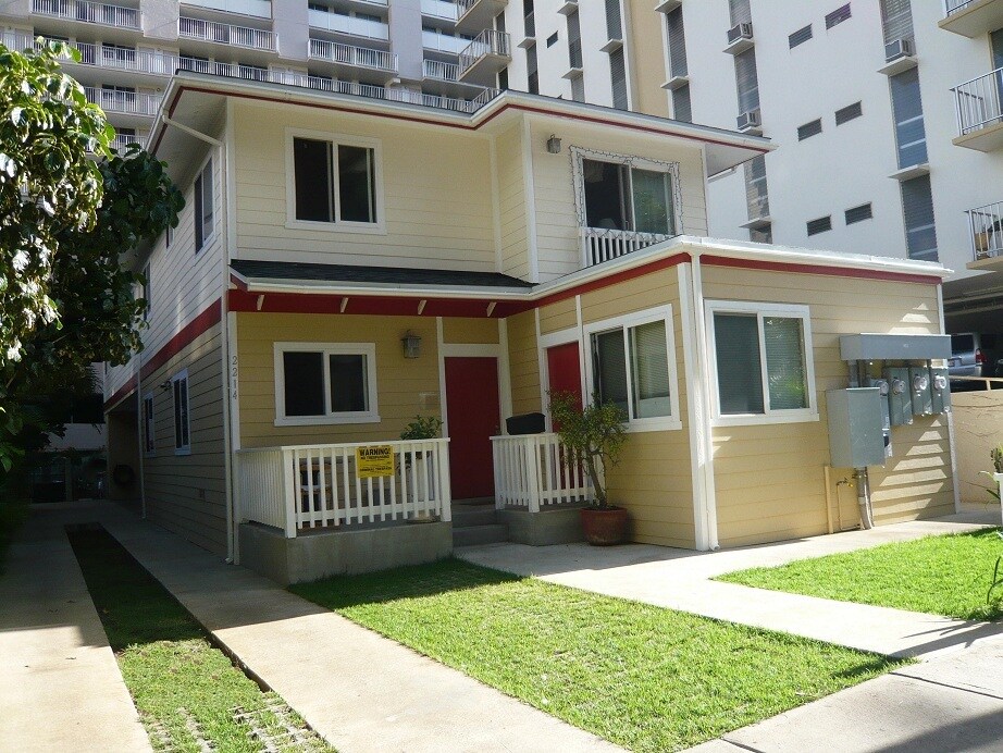 2214 Aloha Dr, Unit # 2 in Honolulu, HI - Building Photo