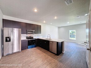 534 L M Davey Ln in Titusville, FL - Building Photo - Building Photo