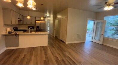 13084 S Tortola Dr in Herriman, UT - Building Photo - Building Photo