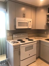 2414 S Barrington Ave in Los Angeles, CA - Building Photo - Building Photo
