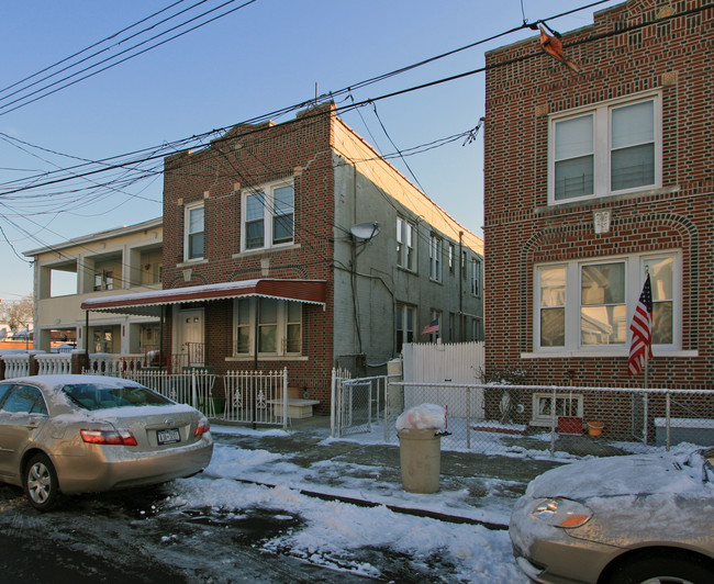 10117 115th St in Jamaica, NY - Foto de edificio - Building Photo