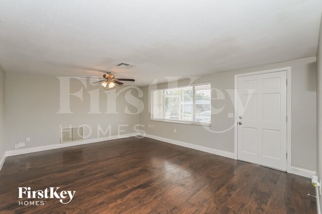 3625 Galway Dr in New Port Richey, FL - Foto de edificio - Building Photo