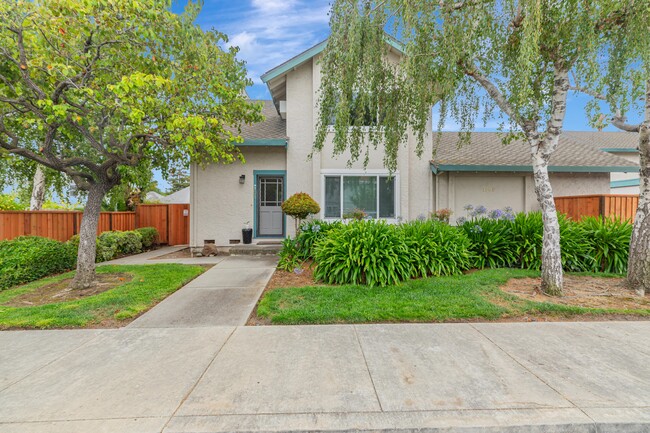 1298 Reeve St in Santa Clara, CA - Building Photo - Building Photo