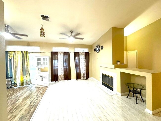 32426 Hupp Dr in Temecula, CA - Building Photo - Building Photo