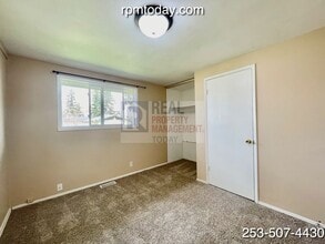 27227 122nd Ave SE in Kent, WA - Building Photo - Building Photo